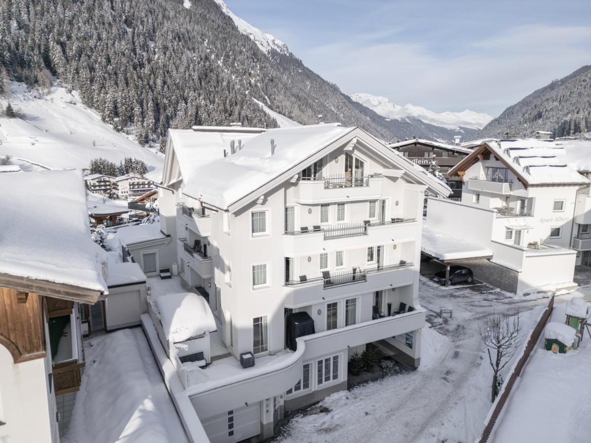Petit Madlein Bed and Breakfast Ischgl Eksteriør billede