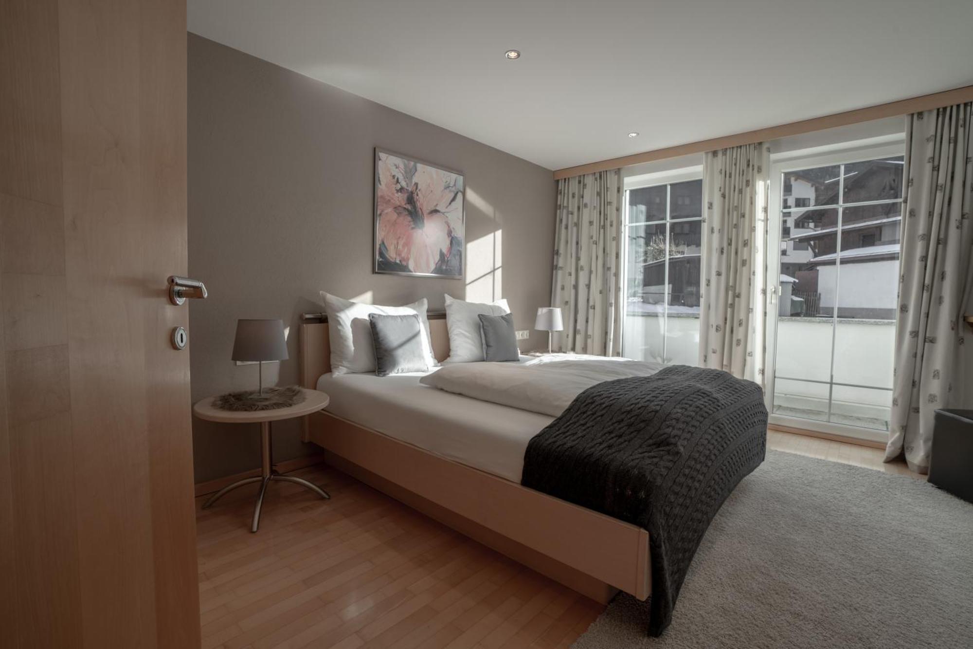 Petit Madlein Bed and Breakfast Ischgl Eksteriør billede