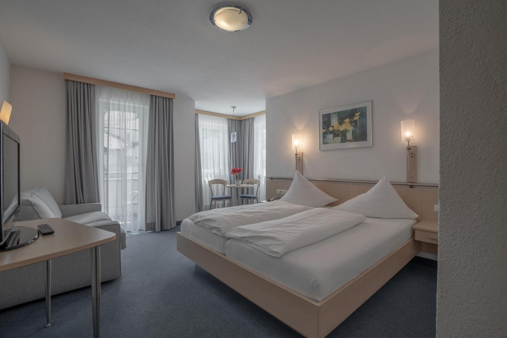 Petit Madlein Bed and Breakfast Ischgl Eksteriør billede