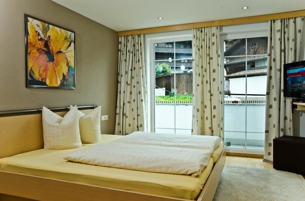 Petit Madlein Bed and Breakfast Ischgl Eksteriør billede